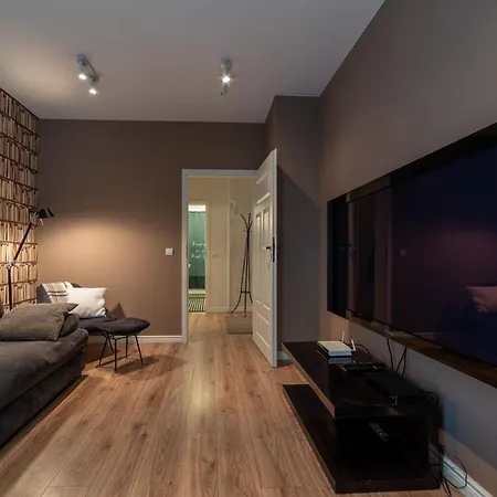 Max アパート グディニャ