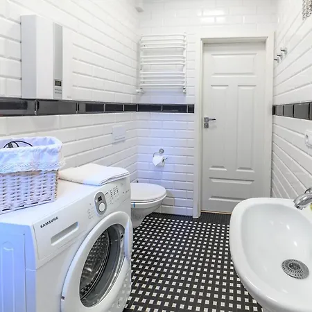 Max アパート グディニャ